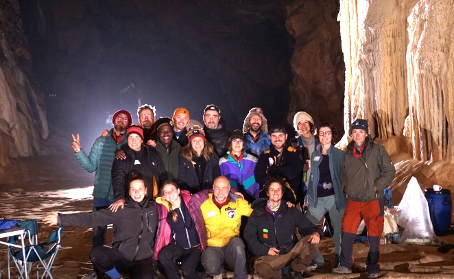 Création artistique en sous-sol à la grotte de Lombrives